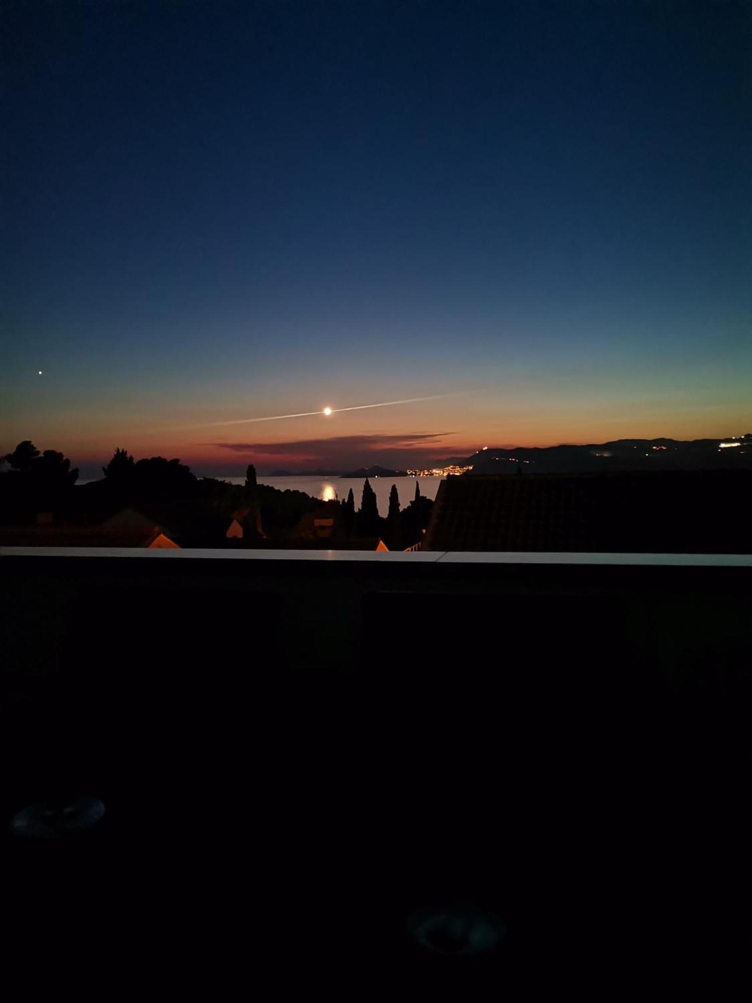Sunset View New Apartment Cavtat Oda fotoğraf